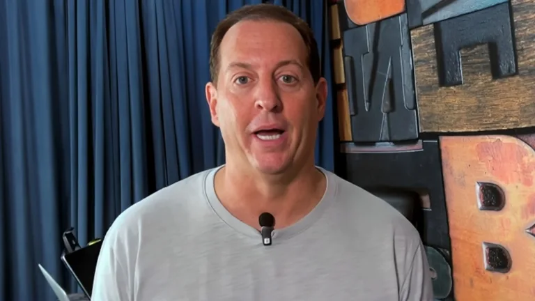 Benja detona jogador milionário do futebol brasileiro: “Só toca de lado”