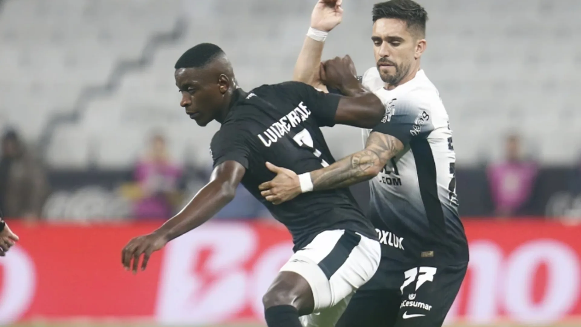 Cicinho crava placar de Botafogo x Corinthians no Brasileirão Série A