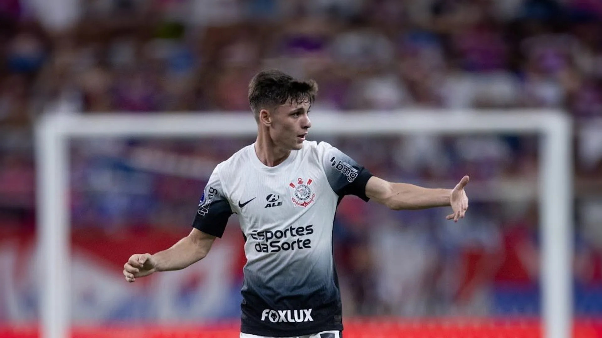 Juca Kfouri elege jogador que “gastou a bola” em vitória do Corinthians