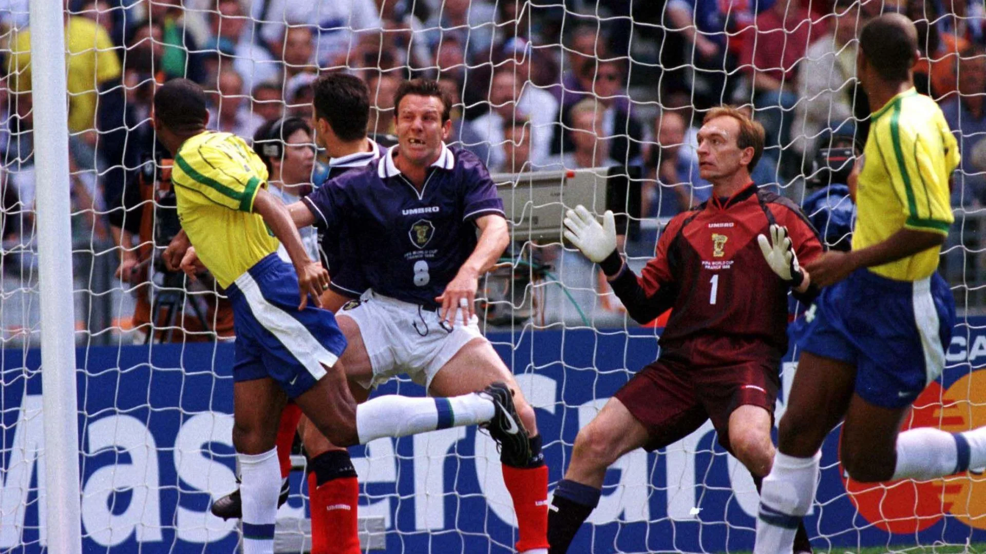 Revista aponta Cafu como o melhor lateral-direito de todos os tempos