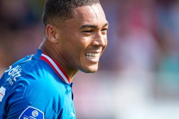Muller detona Carlos Vinícius, alvo do São Paulo no mercado da bola: “Precisa de atacante, mas não esse”
