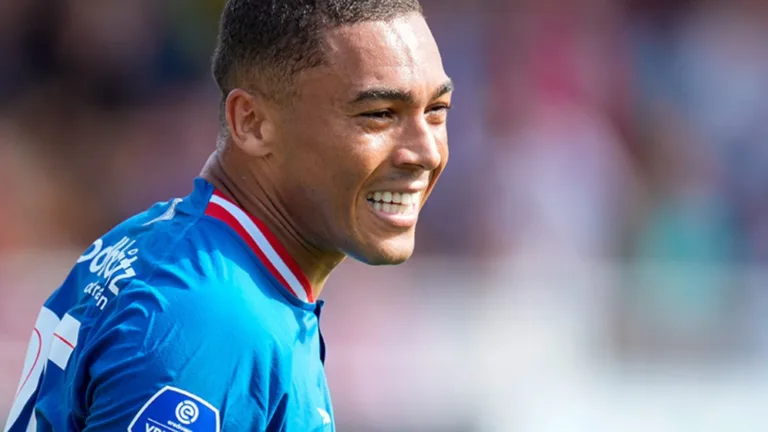 Muller detona Carlos Vinícius, alvo do São Paulo no mercado da bola: “Precisa de atacante, mas não esse”