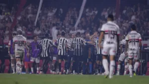 Casagrande aponta jogador do SPFC que “deu mancada” na Libertadores