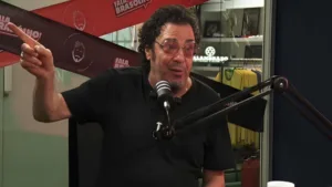 Casagrande vê injustiça ao indicar “treinador complicado” no Brasileirão