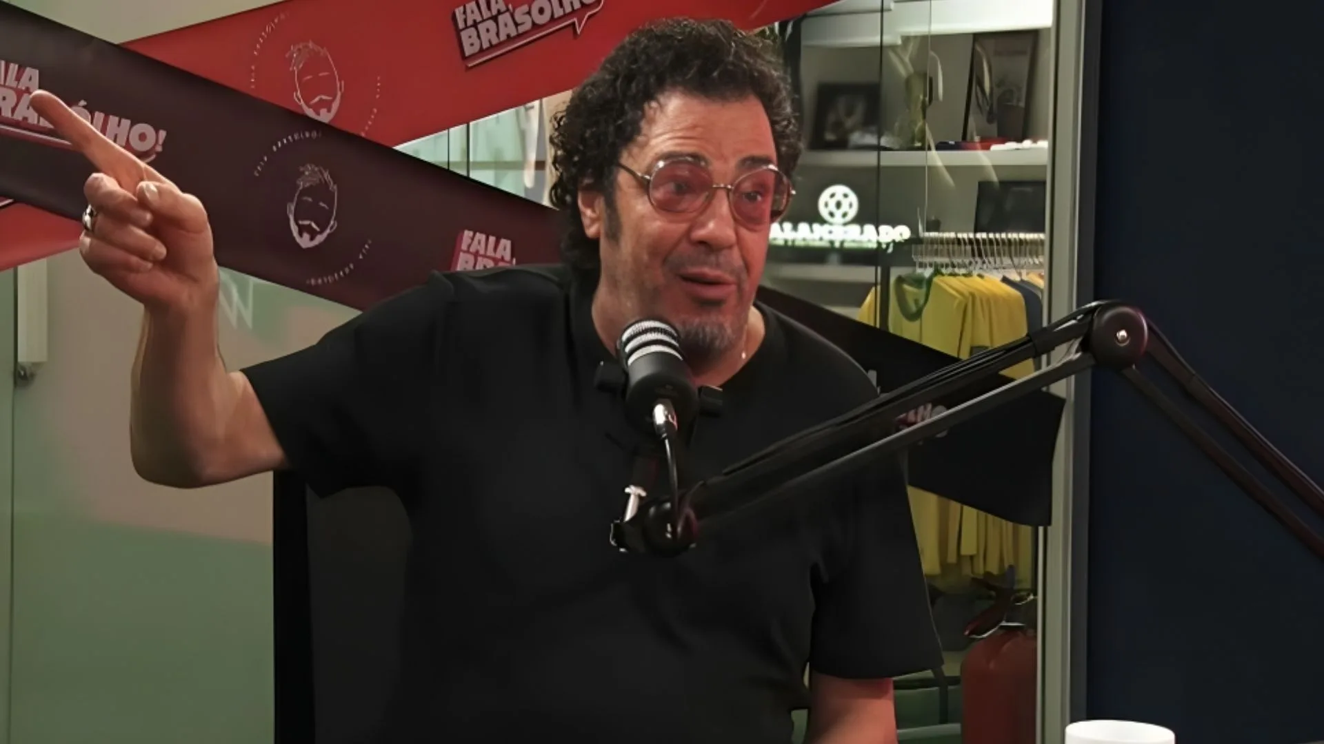 Casagrande vê técnico ideal para a seleção “ignorado” pela CBF