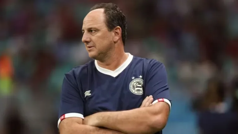 Rogério Ceni aponta goleiro histórico do Brasil que corre risco: “Não passa”