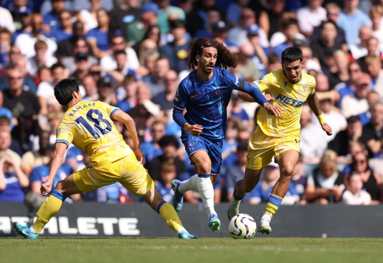 Chelsea e Crystal Palace empatam na Premier League em jogo de muitas faltas