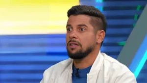 Cicinho é convicto ao cravar campeão da Libertadores: “Copeiro”