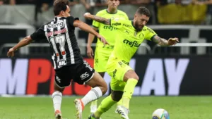 Cicinho define resultado de Palmeiras x Atlético-MG no Brasileirão