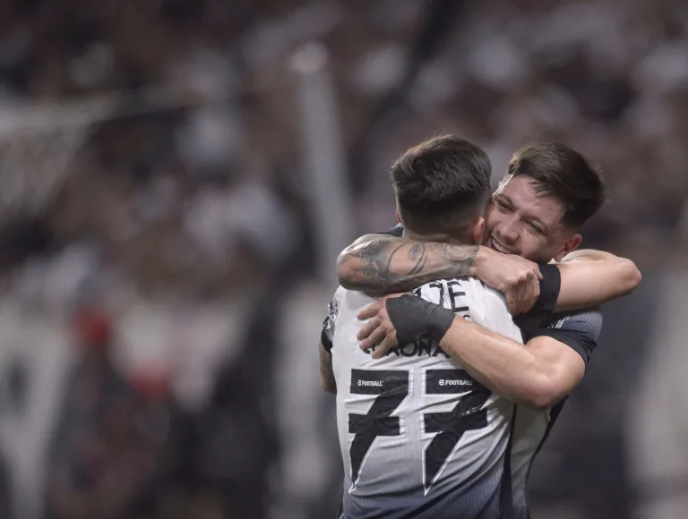 Casagrande projeta futuro do Corinthians na temporada: “Minha visão”