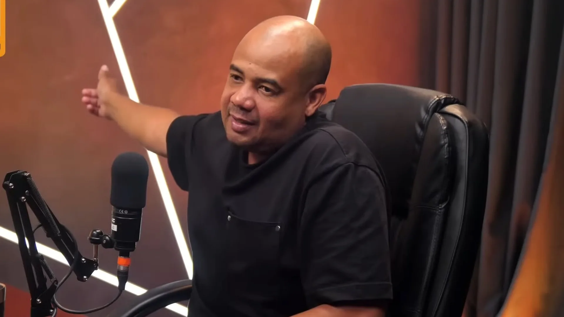 Gil aponta solução para o Corinthians não ser rebaixado: “É a única maneira”