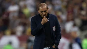 Ramón Díaz cobra postura diferente do Corinthians após derrota no Brasileirão