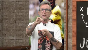 Craque Neto prevê desfecho de Flamengo x Corinthians e antecipa final da Copa do Brasil