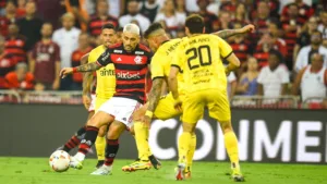 Craque Neto impressiona ao definir resultado de Peñarol x Flamengo na Libertadores