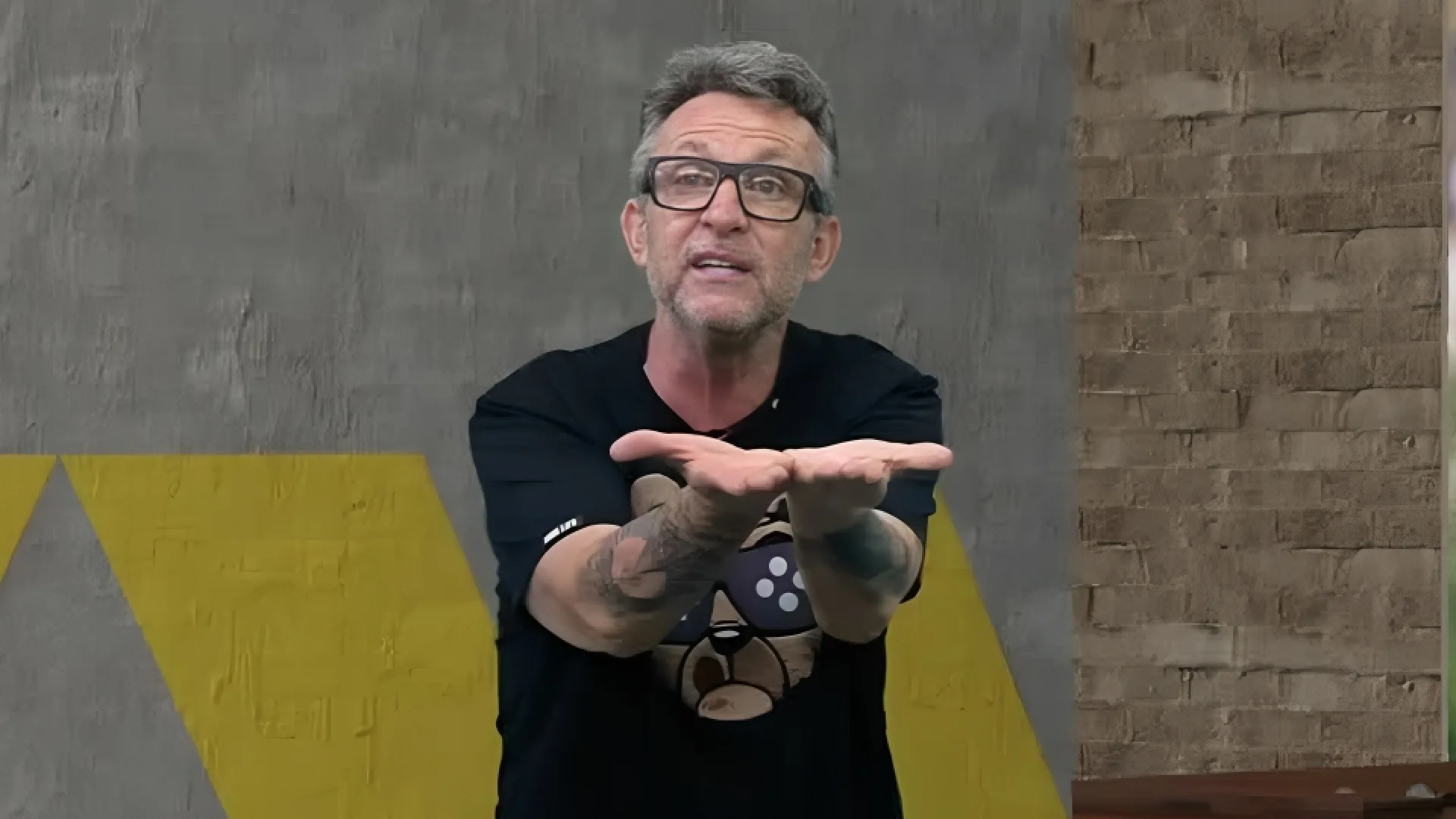 Craque Neto exalta atacante do Brasileirão e cita gols decisivos