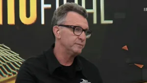 Craque Neto sugere atitude do Corinthians com Depay: “Não pode”