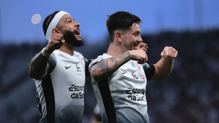 Como foi a estreia de Memphis Depay pelo Corinthians? Confira os melhores momentos