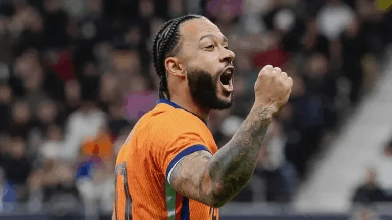 Ídolo do Corinthians exalta Depay no Corinthians e crava: “Não é uma aposta”