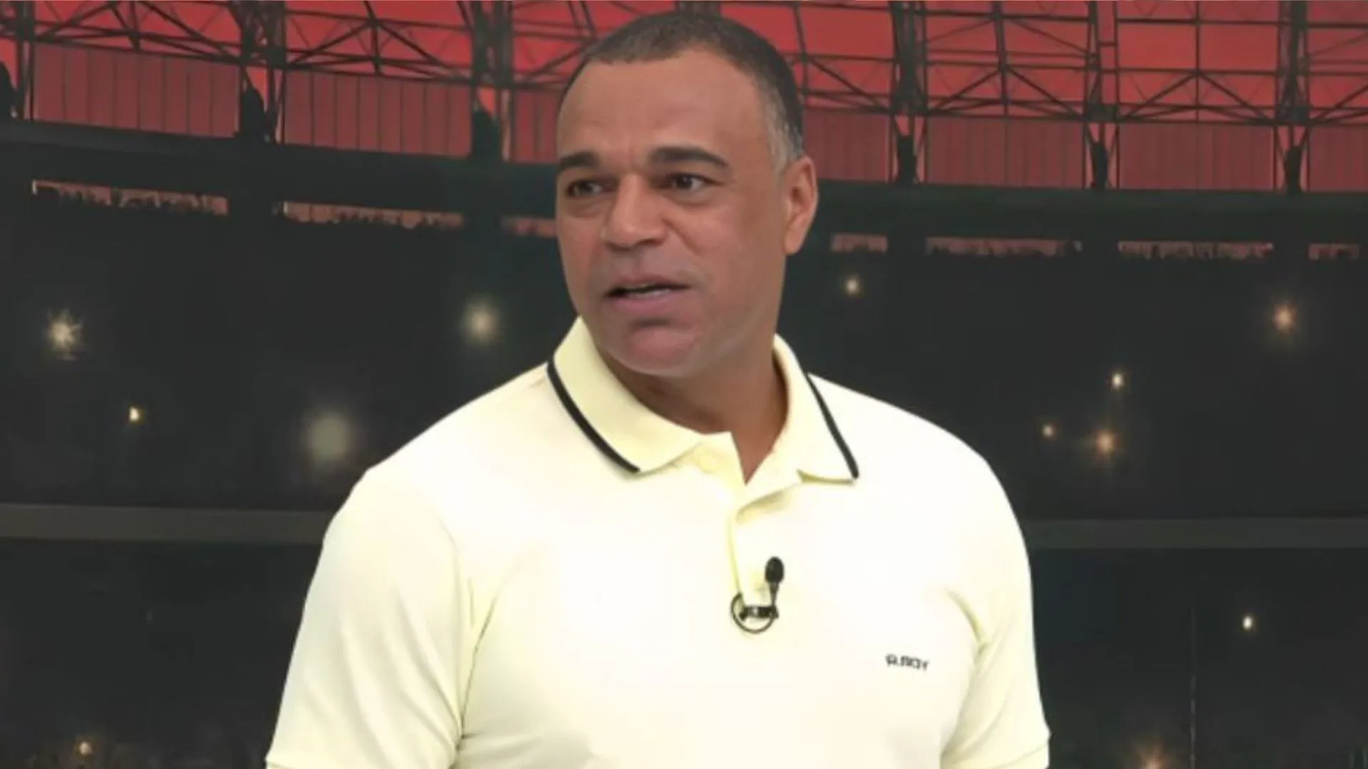 Denílson crava classificado em Racing x Corinthians: “Vai ganhar”