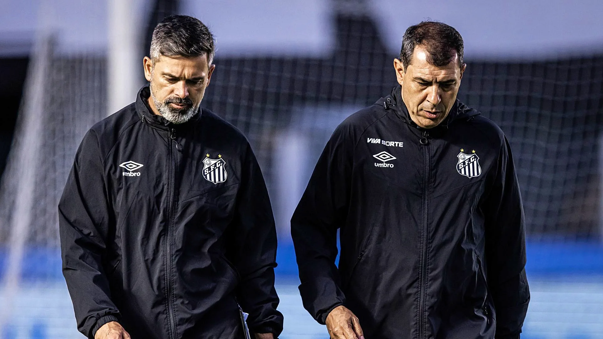 Santos vence na Série B, mas Carille não comparece à coletiva