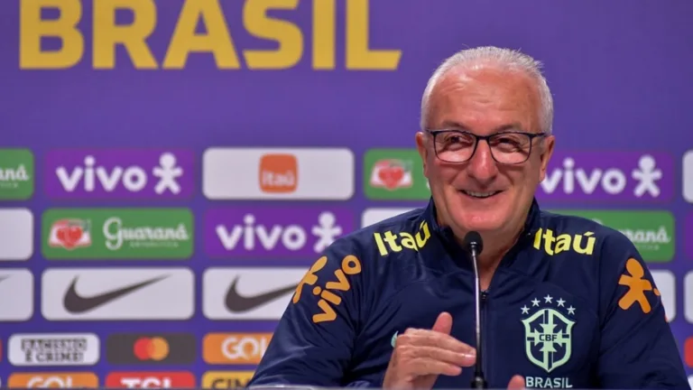 Dorival Júnior é sincero sobre postura da seleção brasileira contra Argentina: “Equipe paralisada em campo”
