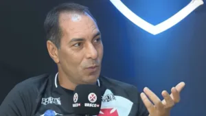 Edmundo valoriza o Vasco e sinaliza dois clubes inigualáveis do futebol brasileiro