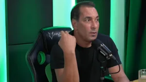 Edmundo indica time “chato” de enfrentar no Brasil hoje