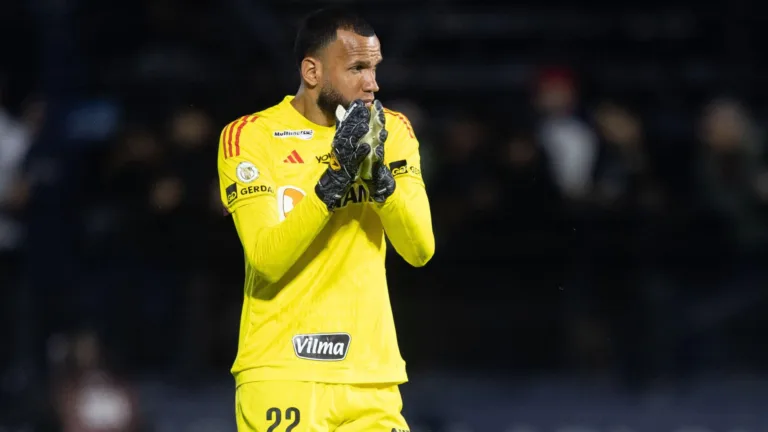 Everson, do Atlético-MG, desabafa após críticas em má fase: “É o que mais machuca”