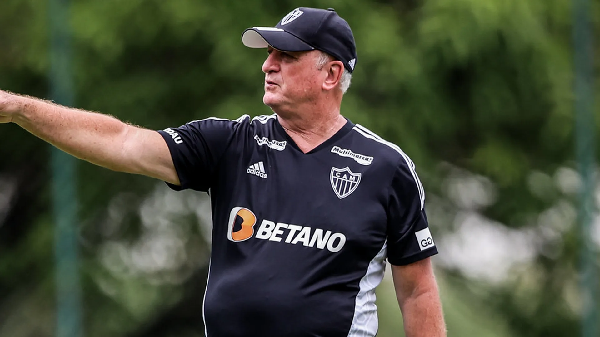 Felipão surpreende ao declarar torcida para rival do Grêmio no Brasileirão