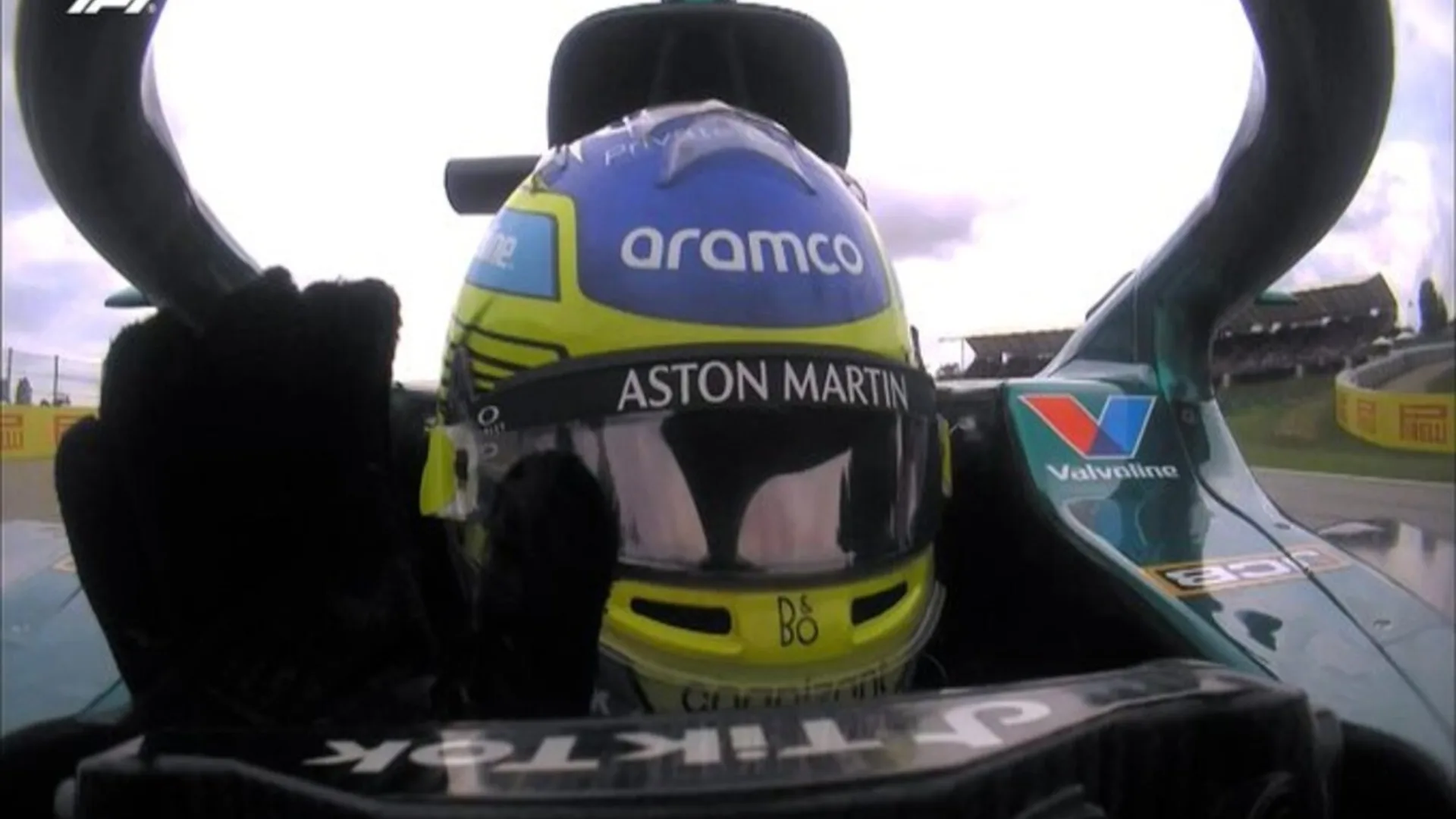 Fernando Alonso manda conselho a piloto novato da Fórmula 1