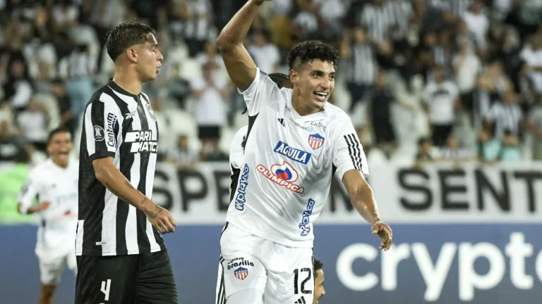 Fluminense: Fuentes é o sétimo estrangeiro da equipe