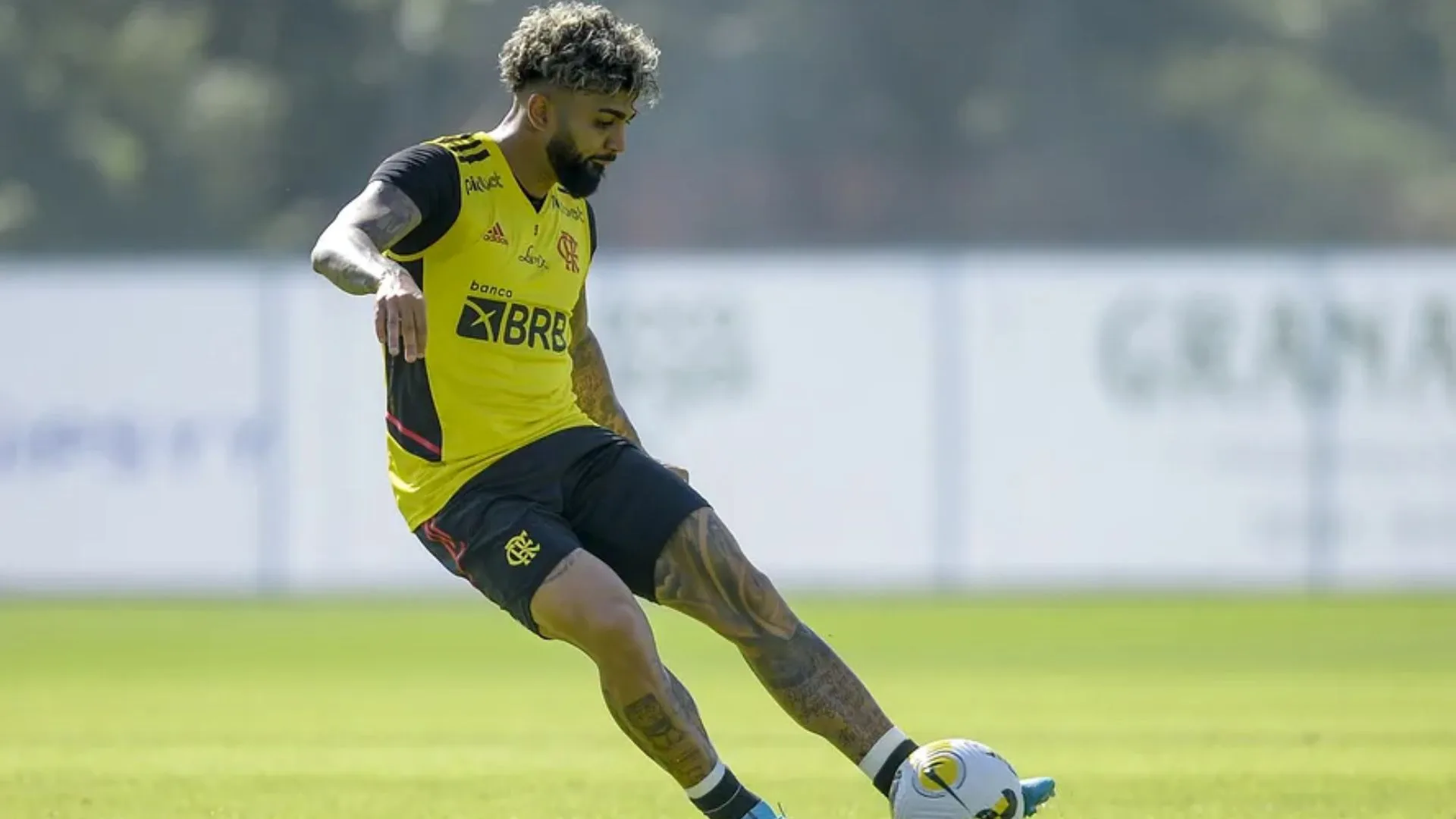 Éverton Ribeiro sugere próximo clube para Gabigol, do Flamengo