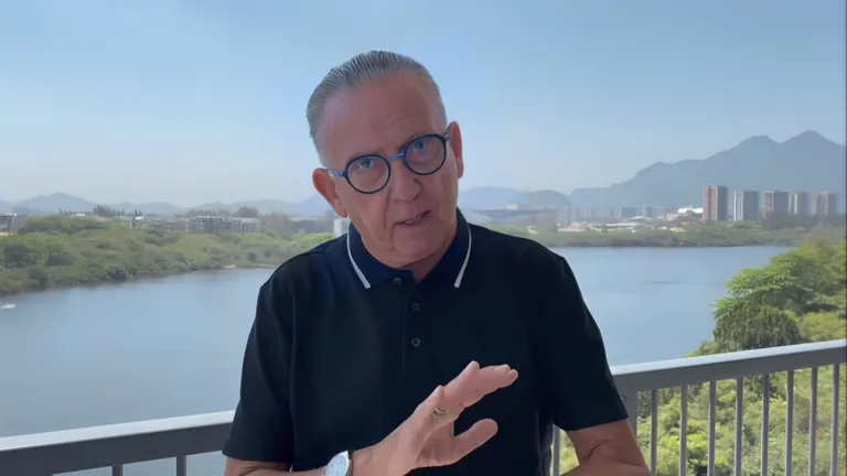 Galvão Bueno sinaliza escalação da seleção brasileira com Neymar e três atacantes: “Nenhum deles pode sair”