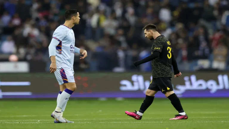 Messi e CR7 ficam fora da disputa pela Bola de Ouro