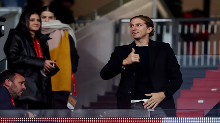 Filipe Luís fala pela primeira vez como técnico do Flamengo: “Estou encantado”