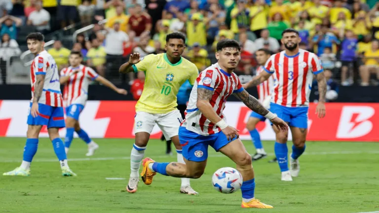 Brasil joga mal e perde para o Paraguai nas Eliminatórias da Copa