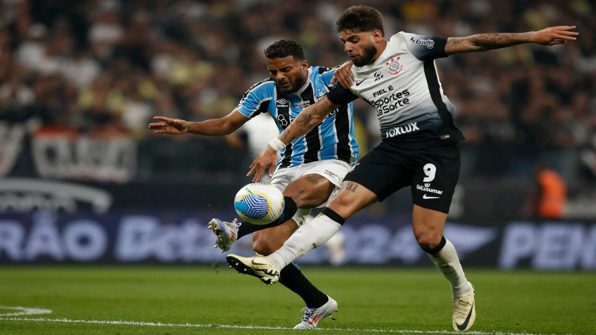 Corinthians é penalizado por gestos da torcida em jogo contra o Grêmio