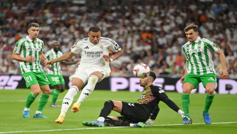Mbappé, do Real Madrid, desencanta em vitória contra o Betis na La Liga