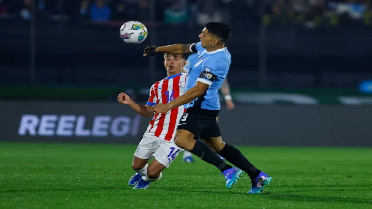 Uruguai empata com Paraguai na despedida de Luis Suárez