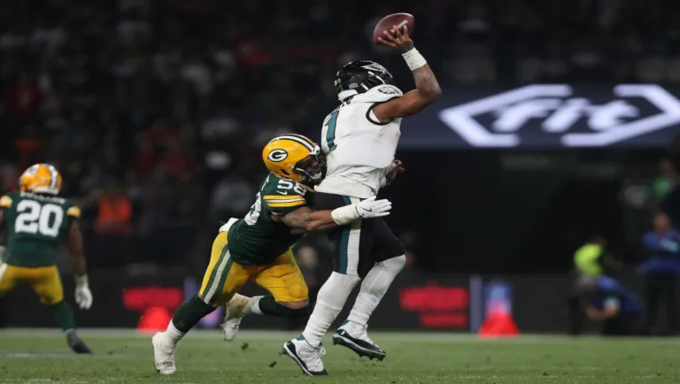 NFL no Brasil: Eagles vencem Packers em jogo histórico