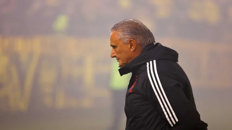 Tite, do Flamengo, lamenta ausência de gols em eliminação na Libertadores