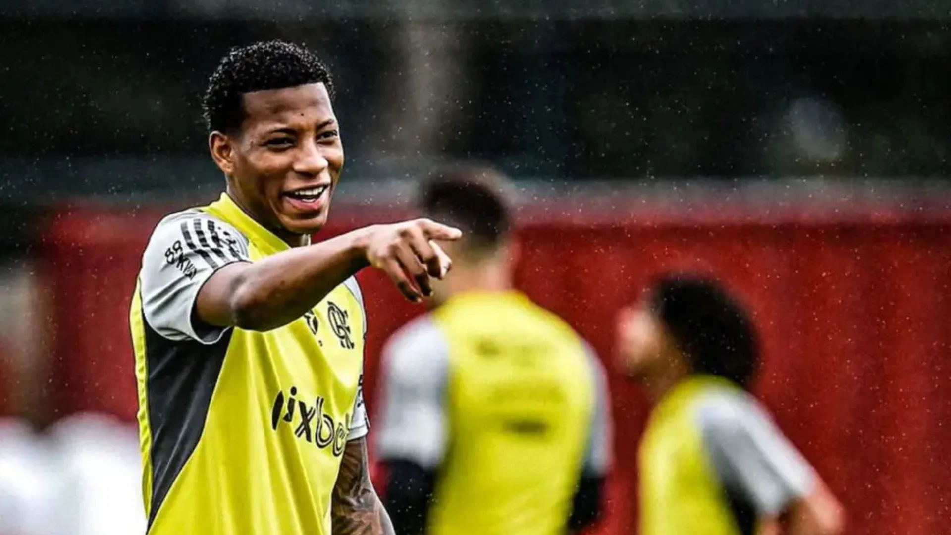 Praetzel vê Gonzalo Plata como titular no Flamengo após lesões