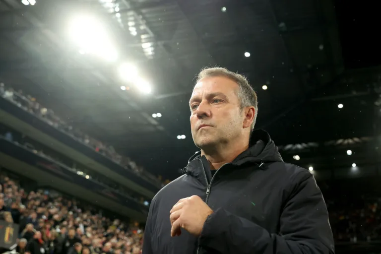 Técnico alemão muda o Barcelona com ideias contrárias às crenças dos torcedores