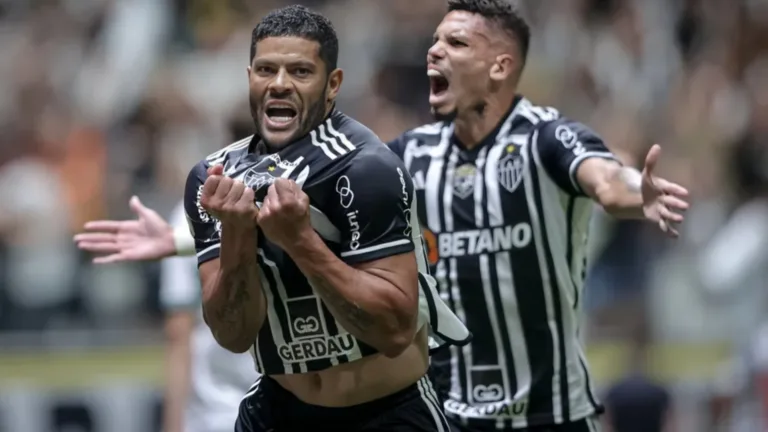 Hulk e Paulinho, do Atlético-MG, sinalizam time difícil de bater no Brasil hoje