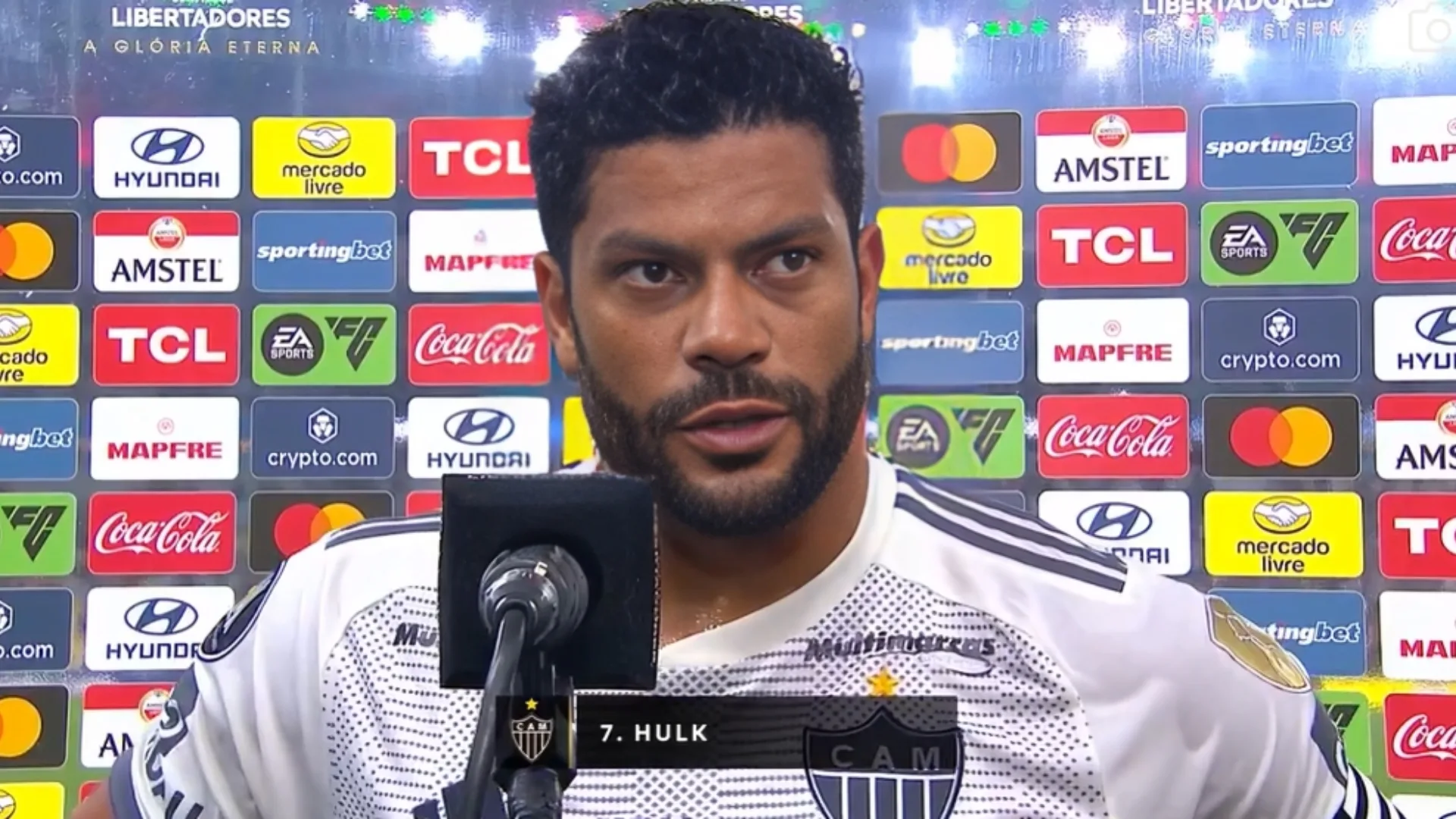 Hulk explica treta com Scarpa em Fluminense x Atlético-MG pela Libertadores