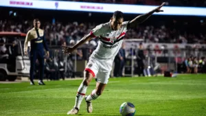 Sormani detona interesse por Igor Vinícius, do São Paulo: “Disputado por quatro times mostra como estamos mal”