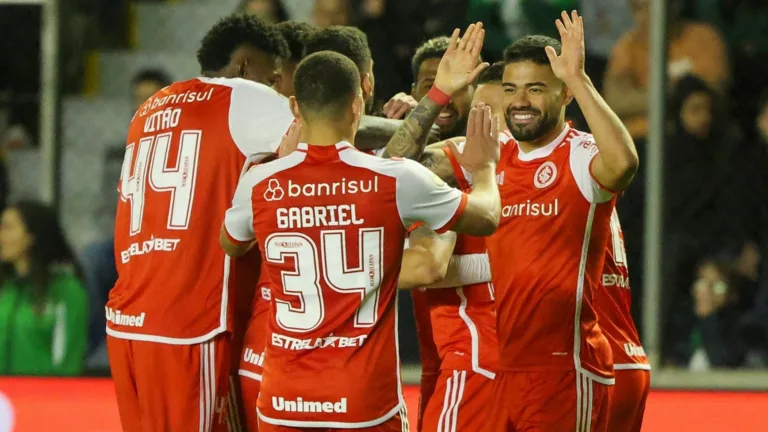 Internacional hoje: veja provável escalação para o Gre-Nal 443 no Brasileirão