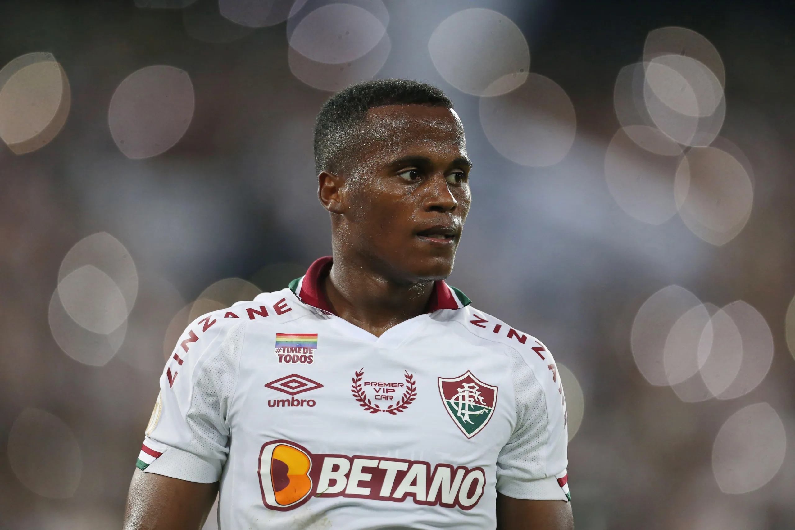 Craque do Fluminense, Arias recusa proposta de renovação contratual