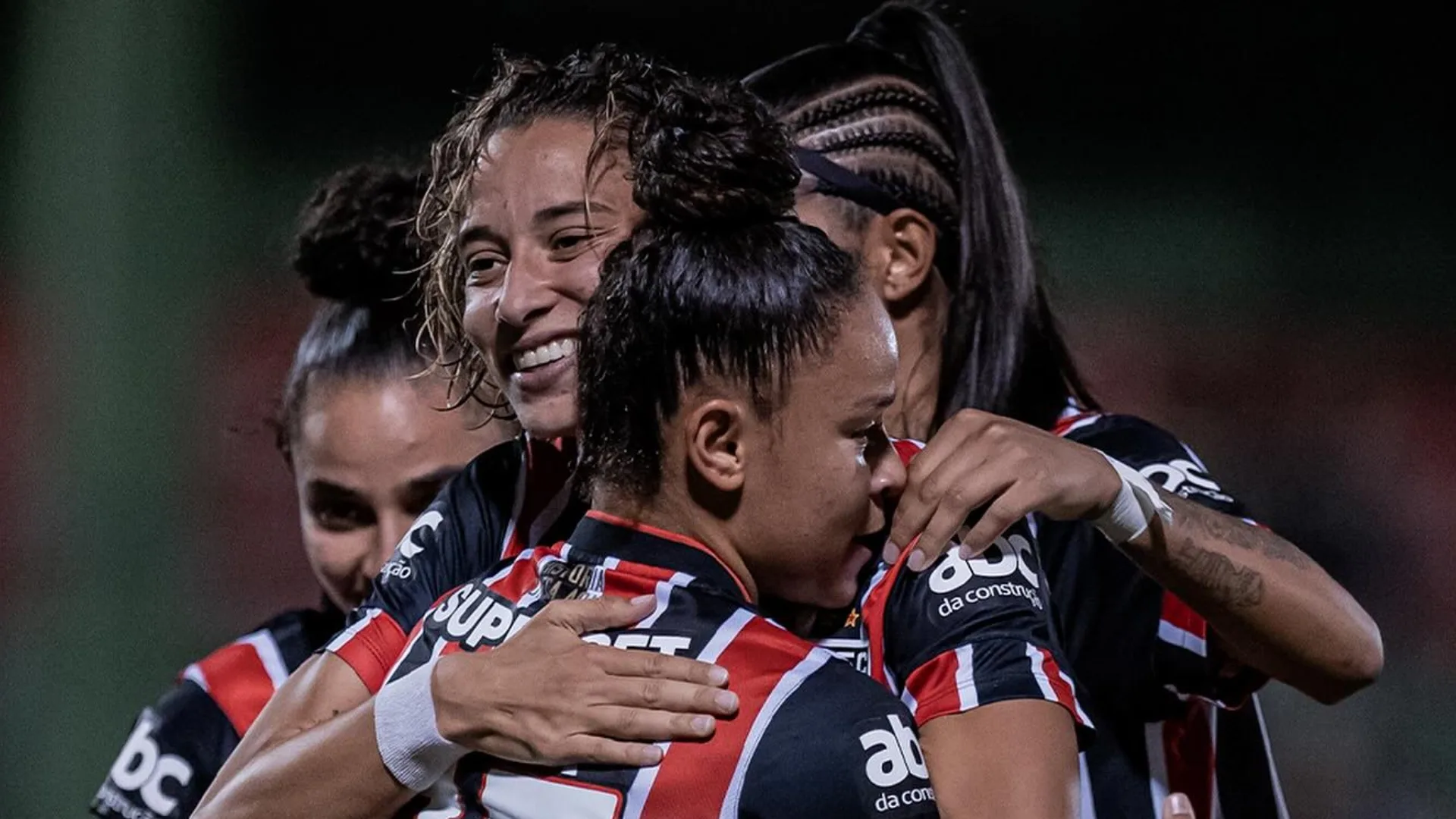 SPFC aposta no ataque para derrotar o Santos em clássico pelo Paulistão Feminino