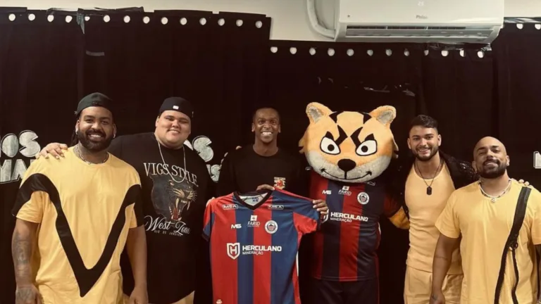 Jô, ex-Corinthians, é a nova aposta de equipe mineira